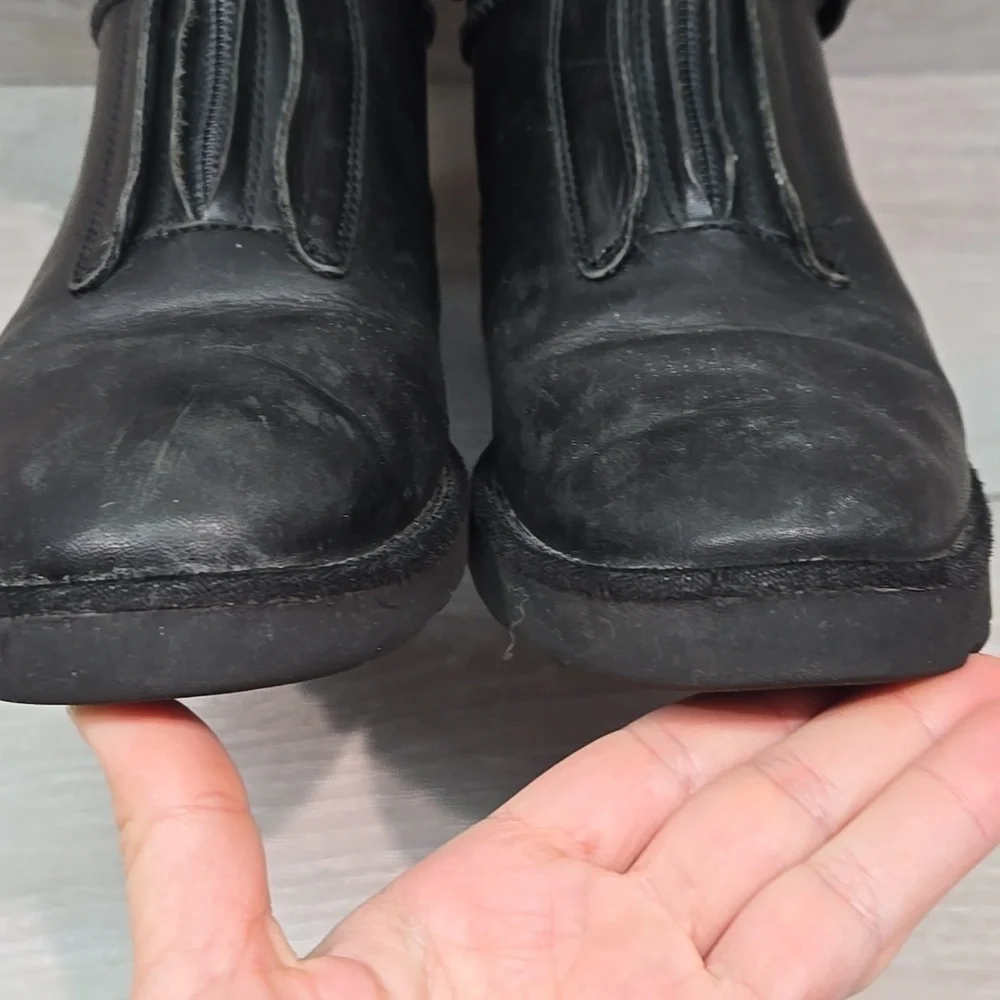 UGG good used